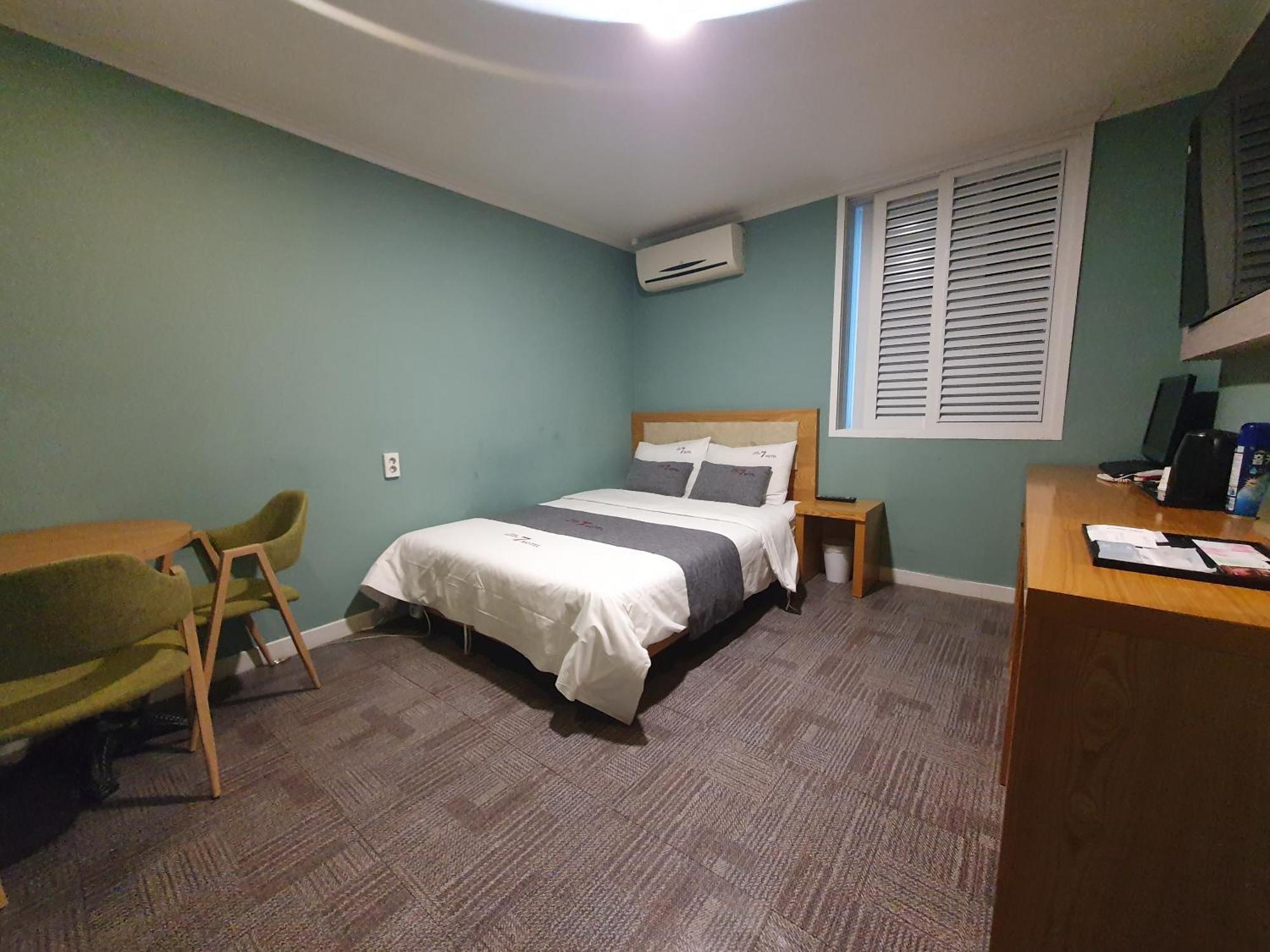 The 7 Hotel ポハン エクステリア 写真