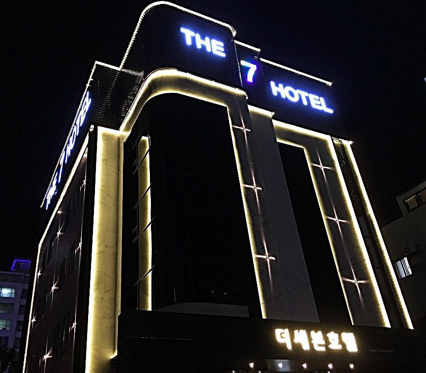The 7 Hotel ポハン エクステリア 写真